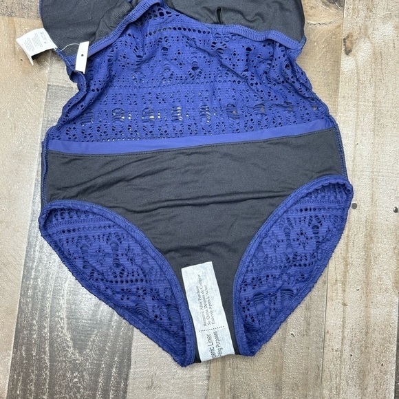 NWT Aqua Green High Neck Blue Crochet One Piece Swimsuit size Medium - Picture 15 of 16